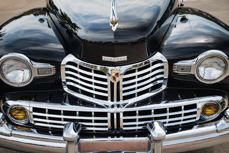WESTLAKE, TEXAS - OCTOBER 17, 2015: Front view of a black 1947 Lincoln Continental Convertible classic car.のeditorial素材