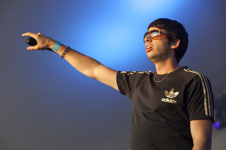 Example live at Lounge on the Farmのeditorial素材
