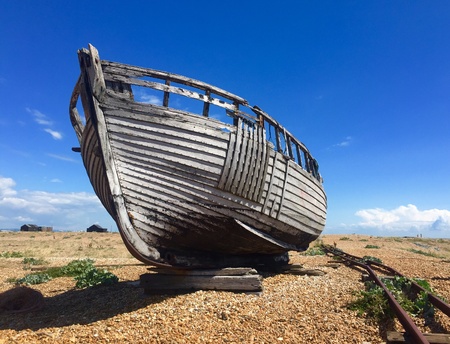 Old Boat on the Beachの素材