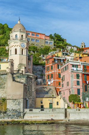 Resort village Vernazza, Cinque Terre, Italyの写真素材