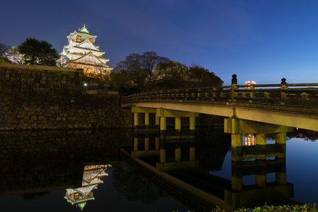 Night scene of historical landmark Osaka Castle in Japanのeditorial素材