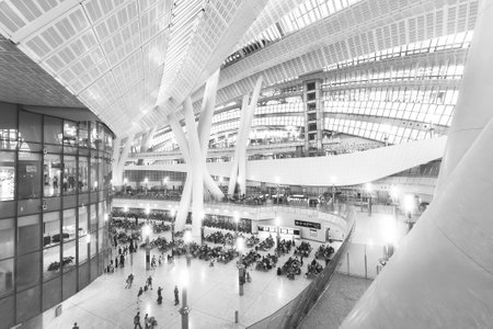 Hong Kong, China - October 05, 2018 : Departure hall of Hong Kong West Kowloon railway station. This is the terminus of the Hong Kong section of the GuangzhouâShenzhenâHong Kong Express Rail Linkのeditorial素材