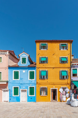 Colorful house in Burano island, Venice, Italy.のeditorial素材