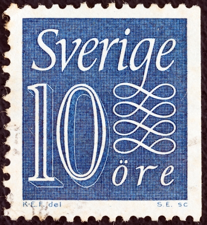 SWEDEN - CIRCA 1951: A stamp printed in Sweden shows it's value, circa 1951.のeditorial素材