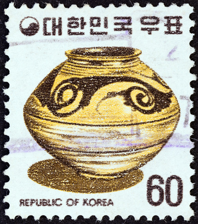 SOUTH KOREA - CIRCA 1975  A stamp printed in South Korea shows a ceramic vase, circa 1975  のeditorial素材