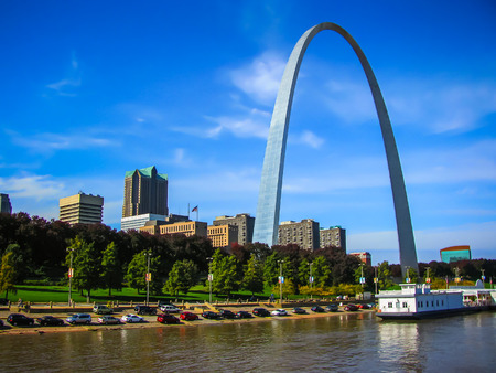 Saint Louis Arch   Gateway To the West  Saint Louis MOのeditorial素材