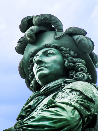 Paris, France - Versailles-LouisXIV-Statue Detailのeditorial素材