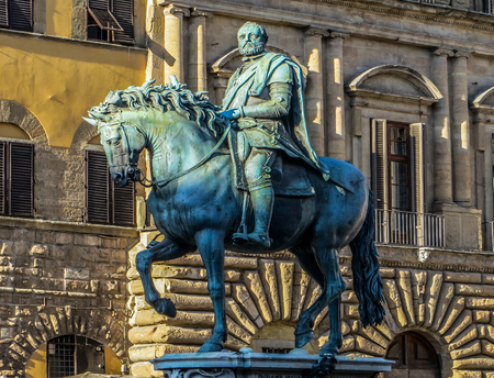 Florence, Italy - Piazza Signoria - Cosimo Medici Equestrian Statueのeditorial素材