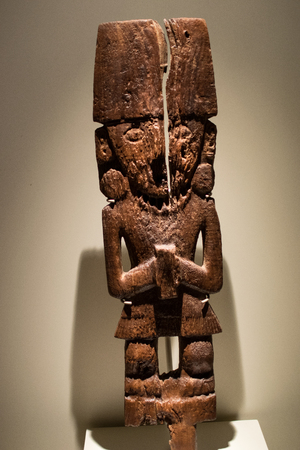 Pre Colombian Art Museum figurine artifact in Cusco, Peru.のeditorial素材