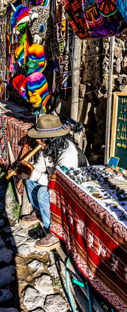 Street musician in Ollantaytambo, Peru.のeditorial素材