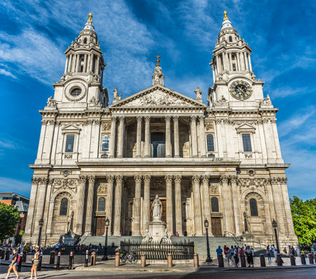 Christopher Wren's St. Paul's Cathedral in The City of Londonの写真素材