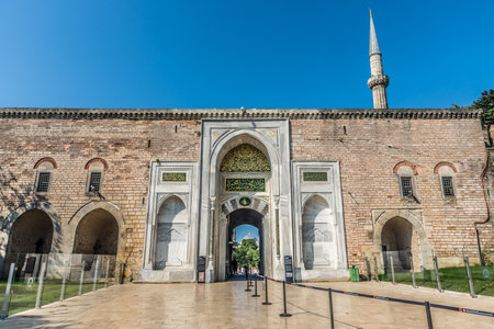 Topkapi Palace's Imperial Gate in Istanbul, Turkey.のeditorial素材