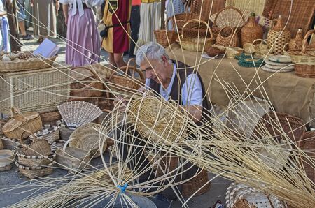 PONTEVEDRA, SPAIN - SEPTEMBER 1st 2018: Medieval Feira Francaのeditorial素材