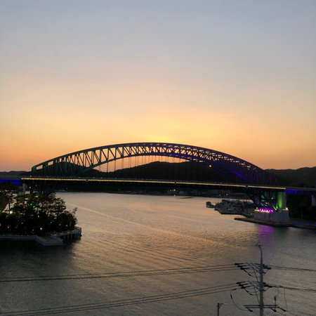 Sydney Harbor Bridge at Sunset, Sydney, NSW, Australiaの写真素材