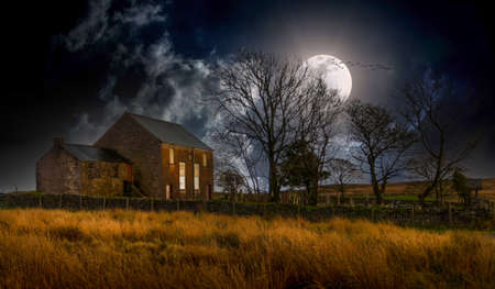 The lonely and isolated Gwrhyd Welsh Independent Chapel on the uplands of Cefn Gwrhyd mountain in South Wales UKの写真素材