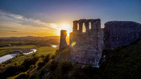 Dryslwyn Castle, considered one of the most important remaining structures built by a Welsh chieftain, standing on high ground overlooking the Towy Valley in Carmarthenshire, South Wales UKのeditorial素材