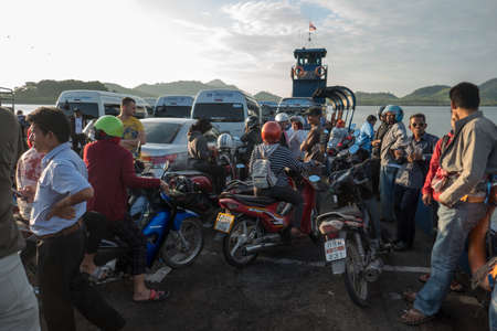 Car ferry between the Thai mainland and the island of Koh Lanta, in southern Thailand.のeditorial素材