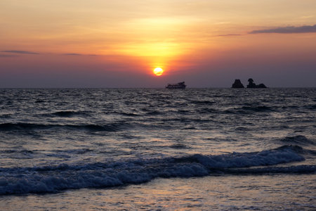 landscape view of beautiful sunset over the seaの写真素材