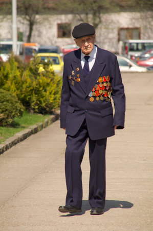 Kaliningrad, Russia - May 05, 2013 - veterans of the World War with medals walk at street on during the victory celebrationのeditorial素材