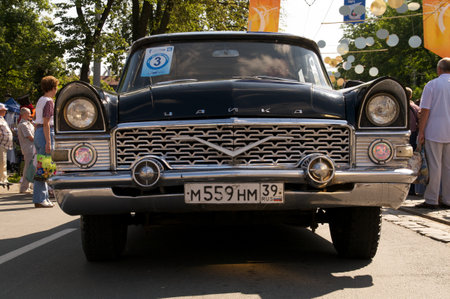 KALININGRAD, RUSSIA - JULY 14: soviet retro car \"Chayka\" on City Day of Kaliningrad celebration on July 14, 2013 in Kaliningrad, Russiaのeditorial素材