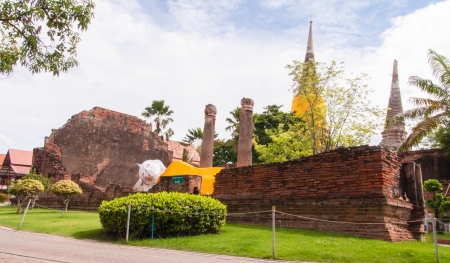 AYUTTHAYA,THAILAND-JUNE 27, 2013  Reclining Buddha at Watyaichaimongkolの写真素材