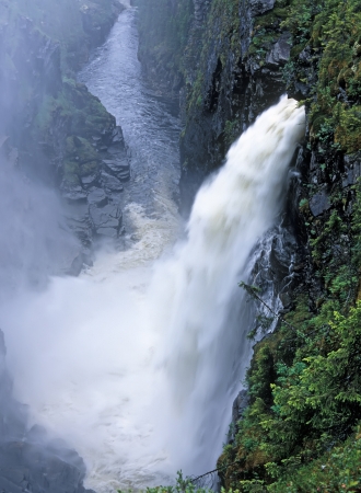 Hailing stream with magnificent Hallingsa Fallsの写真素材