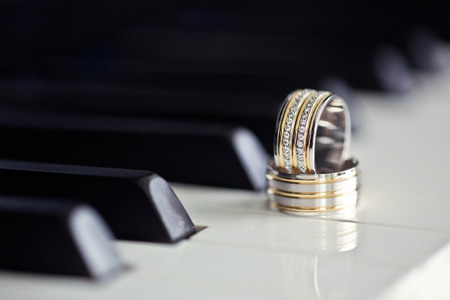 beautiful wedding rings of bride and groomの写真素材