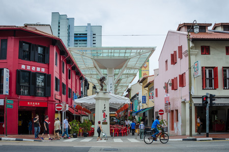 Singapore, February 1, 2015 - Street scene in Singapore\\のeditorial素材