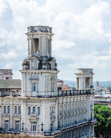 Havana, Cuba, June 13, 2016 - The National Museum of Fine Arts (Museo Nacional de Bellas Artes) in La Habana Vieja was built in 1927 in the Spanish Renaissance style and houses art from European Masters as well as a collection ancient art, from the Egyptiのeditorial素材
