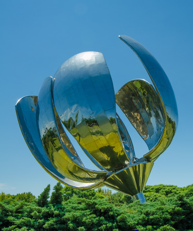 Buenos Aires, Argentina, February 3, 2017 - The petals of the steel and aluminum floral sculpture in the United Nations Plaza created by architect Eduardo Catalano opens and closes during the day.のeditorial素材
