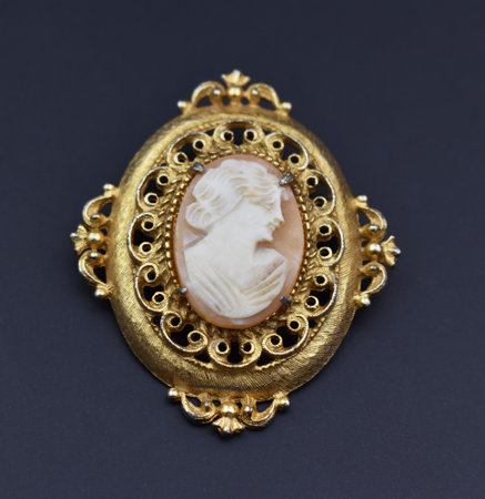 Pendant in the form of a figure of the cameoの写真素材