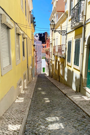 Alley in the old town of Lisbon, Portugalの写真素材