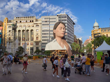Valencia, Spain, August 31, 2021. Valencia Fallas Festival. City council falla, called, the meditator. day of the assembly of the sculptures called plantÃ¡. Many people visit the place.のeditorial素材