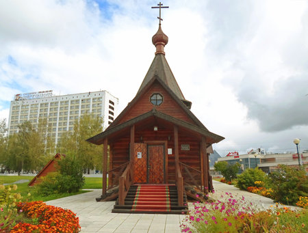 Wooden Church of St. Petersburg Prince Alexander Nevsky, Vitebsk, Belarus - september 2016のeditorial素材