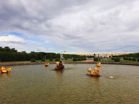 Saint Peterhof, Russia - August 7, 2018: Peterhof Palaceのeditorial素材