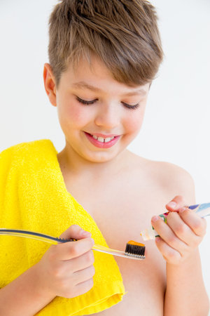 Boy is brushing teethの写真素材