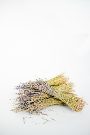 Lavender flowers on tableの写真素材