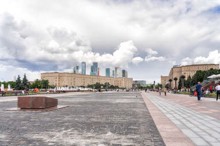 07 19 2020 Russia, Moscow, Victory Park. sunny july dayのeditorial素材