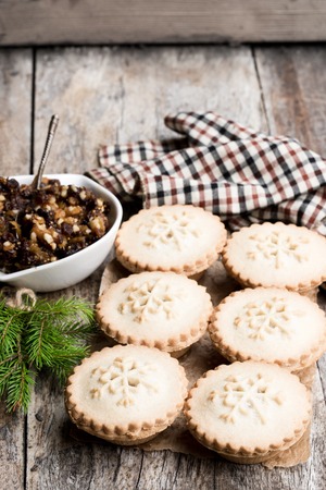 Mince  pie group on wooden tableの写真素材
