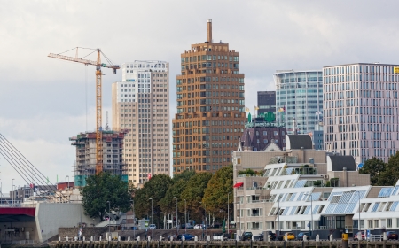 ROTTERDAM, NETHERLANDS - SEP 28. City views Rotterdam, Nideranda, September 28, 2012. The population of the city of 617 347 inhabitants , it is second for number of inhabitants city in Netherlands のeditorial素材