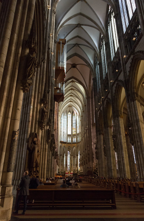 COLOGNE, GERMANY - DEC  31, 2015: Interior of the Cologne Cathedral. Roman Catholic cathedral in gothic style. World Heritage Site.のeditorial素材