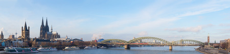 COLOGNE, GERMANY - YANUARY 1,2016. Rhine Embankment in Cologne, . Population of Cologne of 1 017 155 people.のeditorial素材