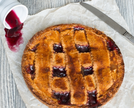 Homemade Linzer tart made from almond pastry and blackcurrant jam の写真素材