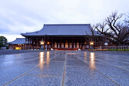 Ryukokuzan Hongan ji , Nishi Hongan ji Temple, Amida hall of Nishi Hongan temple, Kyoto, Japanのeditorial素材