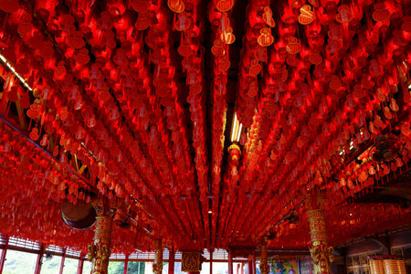 Hongludi Nanshan Fude Temple: Decorative hilltop Buddhist temple in New Taipei City, Taiwanのeditorial素材