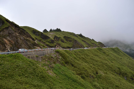 The mountainous and cloudy environment along the way to Taroko National Park in Taiwan (taken in 2017)のeditorial素材