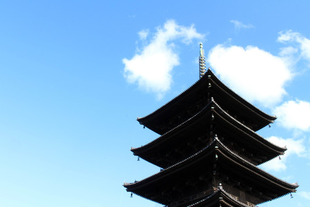 The Toji Temple in Kyoto. It's a five-story pagoda as well as the tallest wooden tower in Japan. Pic was taken in August 2017.のeditorial素材
