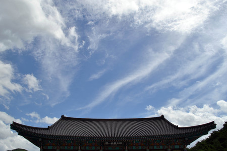 A simple wooden-temple around Palgongsan Mountain, Korea. Pic was taken in August 2017. Translation: "Korean Buddhist Temple"の写真素材