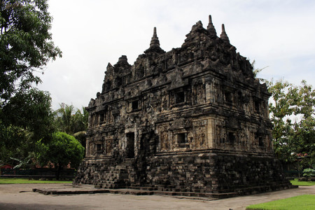 Jogjakarta in Indonesia has dozens temples (beside the popular Borobudur and Prambanan). This one is Candi Sari Temple. Pic was taken in November, 2017.のeditorial素材