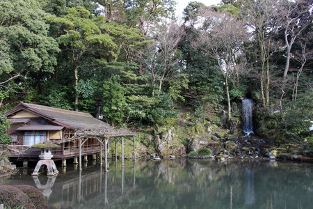 The waterfall around Kenrokuen, one of three most beautiful gardens in Japan. Taken in Kanazawa, February 2018.のeditorial素材